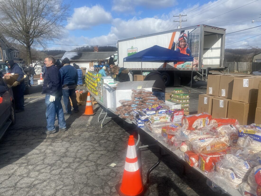 Mountaineer Food Bank Visits Sistersville News, Sports, Jobs Tyler